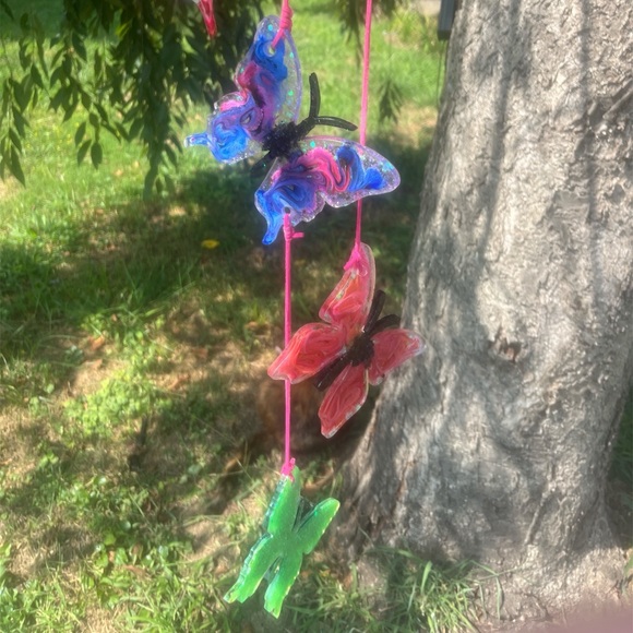 Butterfly suncatcher - Picture 3 of 3